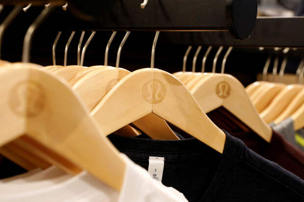 Lululemon и RH выросли на премаркете, а Boston Beer и GameStop упали