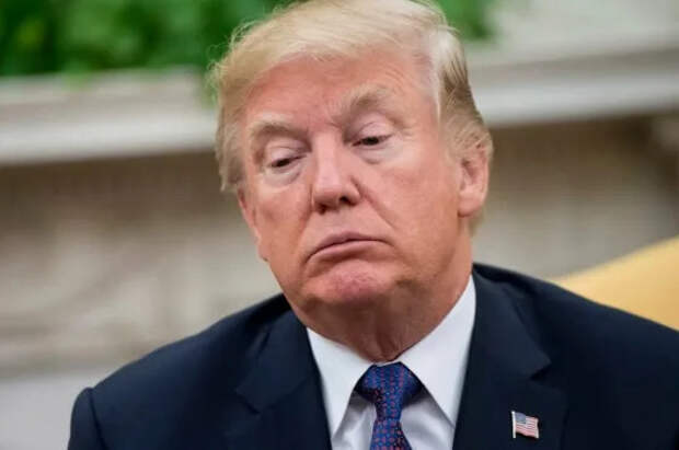 Трамп заплатит $83 млн журналистке, которую затащил в примерочную в 1996 году