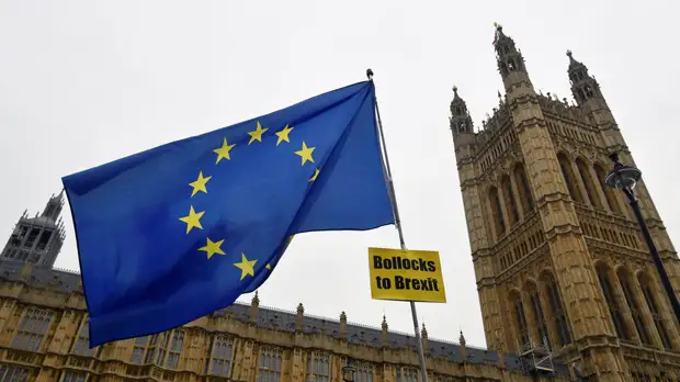 Источник: ЕК направит в страны ЕС экспертов для подготовки к «жёсткому» брекситу