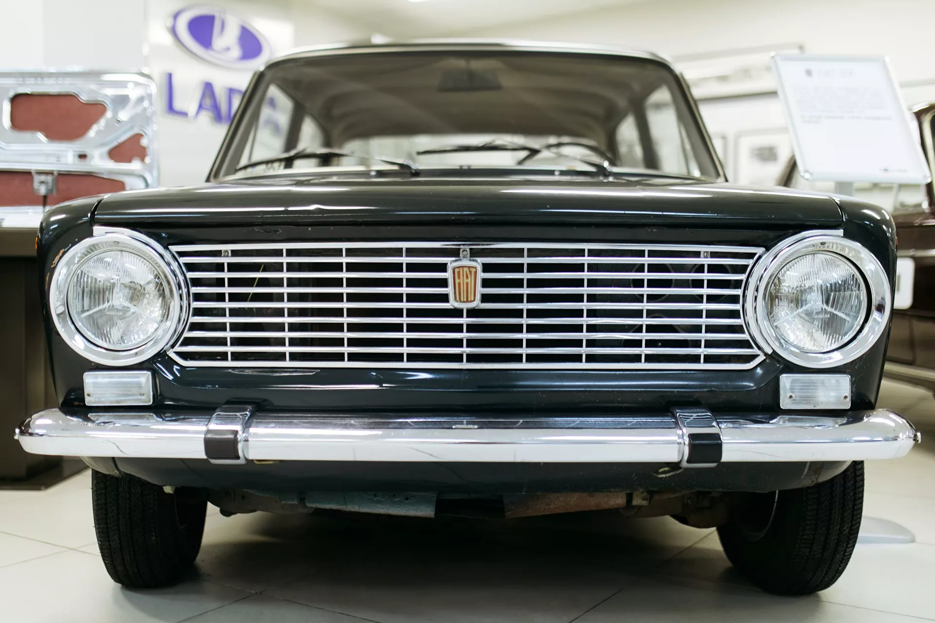 Автомобиль Fiat 124 в музее прототипов АвтоВАЗ в Тольятти. Прототип советского автомобиля ВАЗ-2101 Автомобиль Fiat 124 в музее прототипов АвтоВАЗ в Тольятти. Прототип советского автомобиля ВАЗ-2101 - РИА Новости, 1920, 04.09.2020