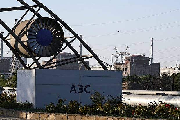 В МАГАТЭ высказались об ударе дронов ВСУ по администрации Энергодара