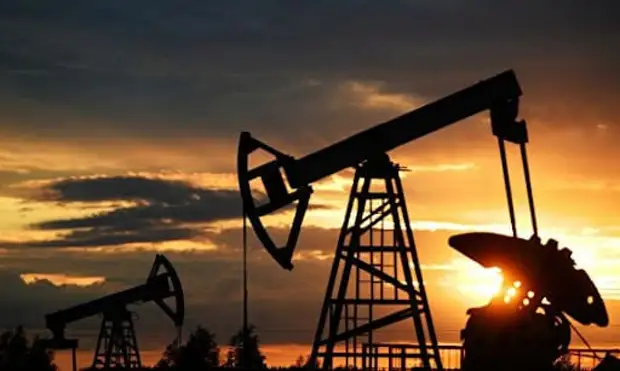 ЕС не будет обсуждать санкции против российской нефти — СМИ