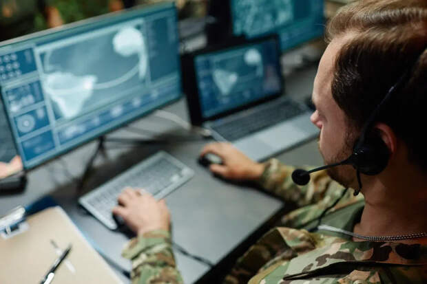 На радиостанции «Судного дня» УВБ-76 в канун Нового года заиграло «Лебединое озеро»