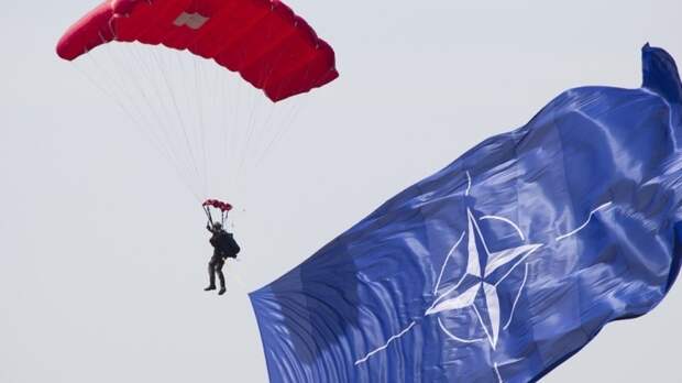 Financial Times: США и НАТО не вправе читать «назидательные нотации» Путину