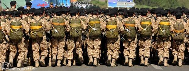 Военный парад в Иране (40 фото) Военный парад в Иране (40 фото)