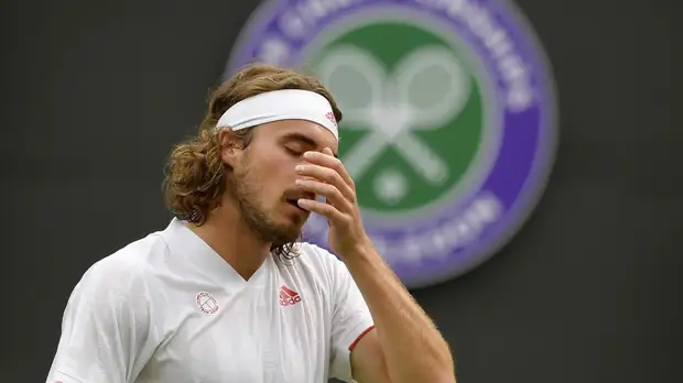 Третья ракетка мира Циципас из-за травмы пропустит Кубок Дэвиса