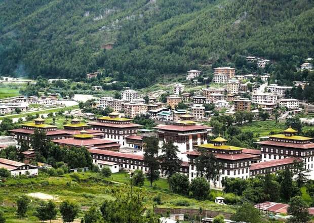 Тхимпху, столица королевства Бутан / Фото: airesingegneria.it