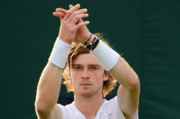 Рублев вышел в полуфинал турнира в Дохе с призовым фондом $2,83 млн