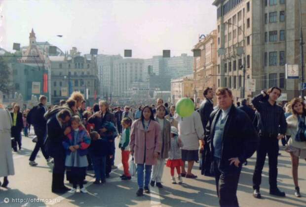Москва 90–х Вспомним, как это было: Какой была Москва в 90-е годы