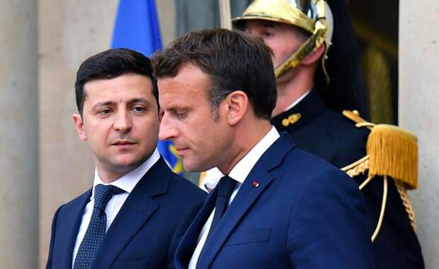 На фото: президент Украины Владимир Зеленский и президент Франции Эммануэль Макрон