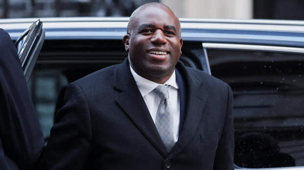 Вице-премьер Британии прибыл в Киев