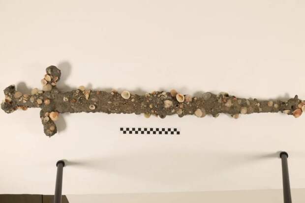 На пляже в Израиле внезапно отыскался меч крестоносца