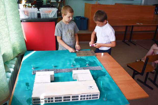 Участники детского лагеря в Ржевском районе стали настоящими учеными-проектировщиками