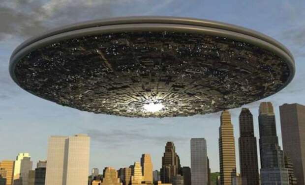 Жители Нью-Йорка стали свидетелем пролета над городом гигантского НЛО