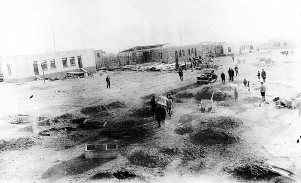 Строительство в Нубарашене. 1930 год.