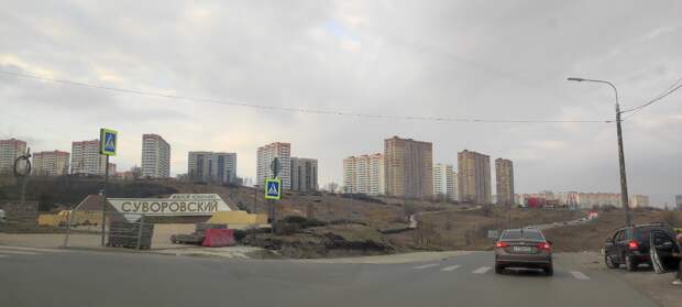 Огромные пробки сковали движение на главной дороге в Суворовский микрорайон в Ростове