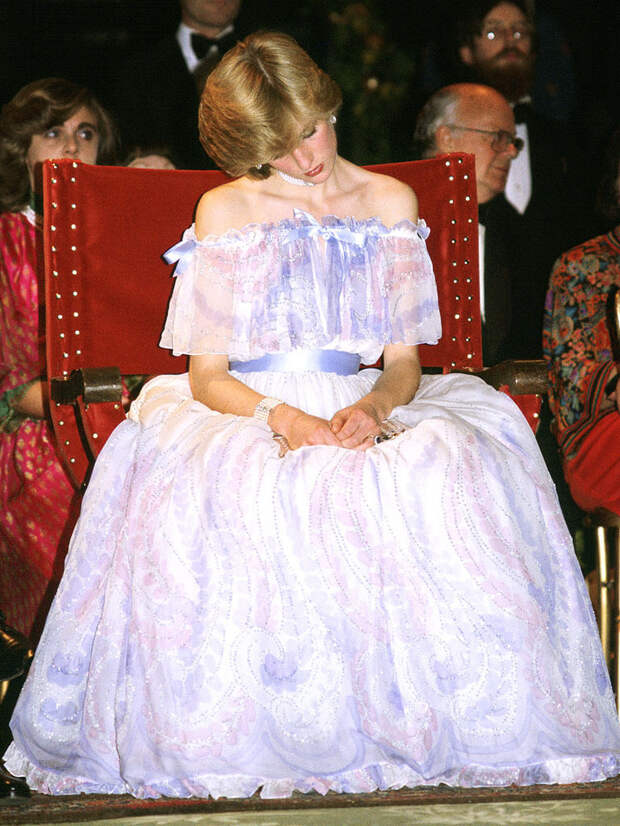 princess-diana-wedding-dresses (1)