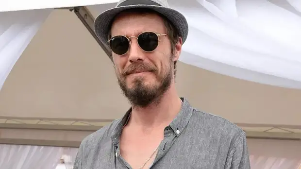 Сафин: глупо гнаться за деньгами, чтобы увешать купюрами гроб