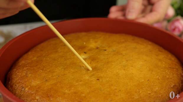 Неужели он постный? Да, это так. Самый вкусный, быстрый постный пирог, буквально, из ничего.