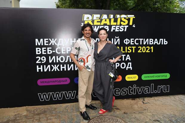 Юрий Быков, Агния Кузнецова, Нино Нинидзе на открытии REALIST WEB FEST в Нижнем Новгороде