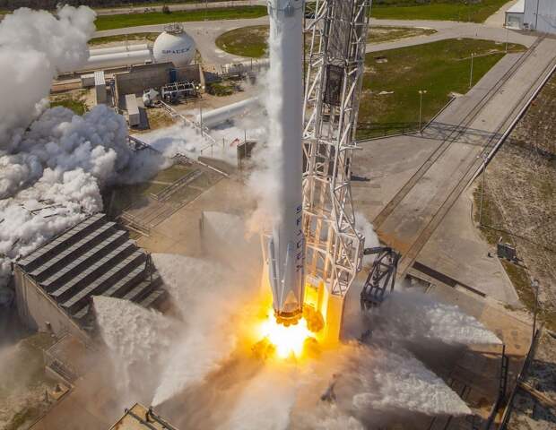 SpaceX надеется возобновить запуски в ноябре