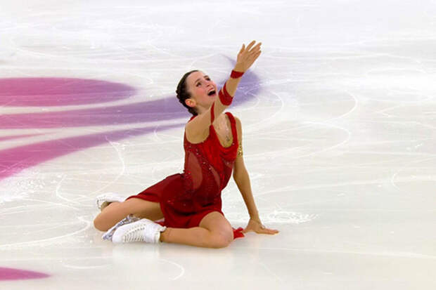 Дзепка выиграла короткую программу в финале Гран-при России среди юниоров