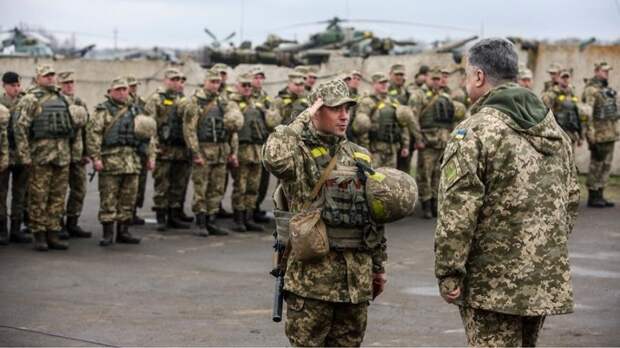 Порошенко отметил «дерзость» украинских военных ВСУ