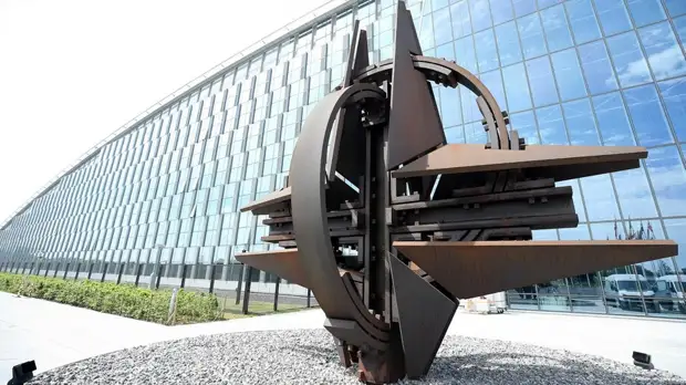 Лукашевич: военное осваивание НАТО территорий несёт прямую угрозу безопасности России