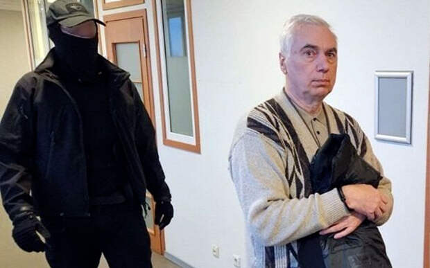 Скандал в Латвии: историк Виктор Гущин избит в камере, администрация тюрьмы не реагирует