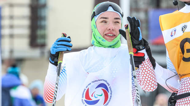 Анастасия Багиян победила в лыжном спринте на Паралимпиаде в Италии