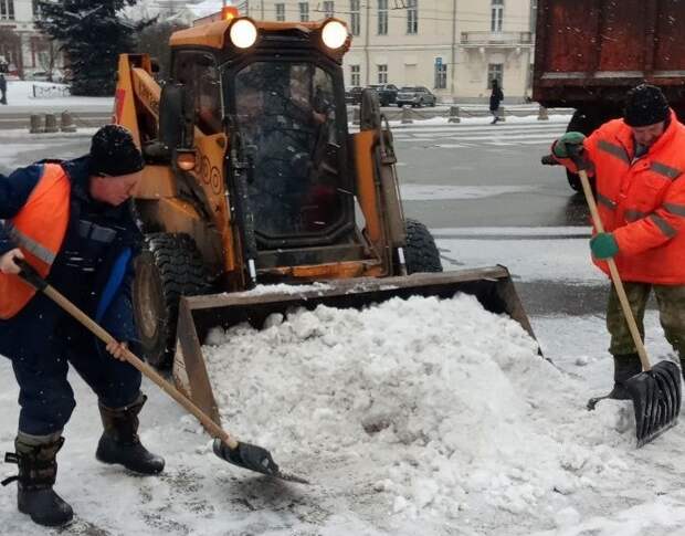 Заднепровье, Соболева, Нахимсона: где еще в Смоленске должны убрать снег до конца дня
