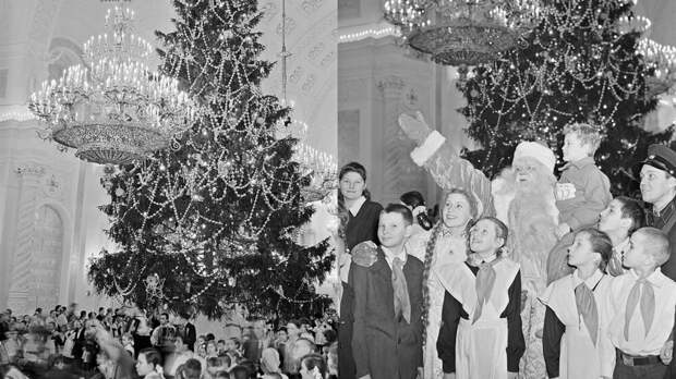 Как праздновали первые советские Новые годы