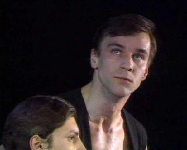Игорь Лагутин в фильме-спектакле «Зойкина квартира», 1988 год (kino-teatr.ru)