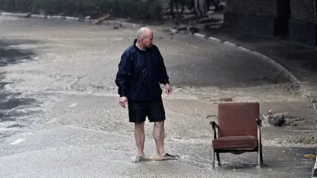 В Крыму объявили штормовое предупреждение