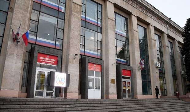 В Доме офицеров Волгограда прошел концерт в честь Дня защитника Отечества