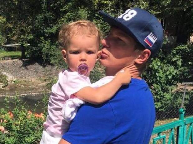 Алиса Аршавина нежно обратилась к дочери от Андрея и показала редкие фото