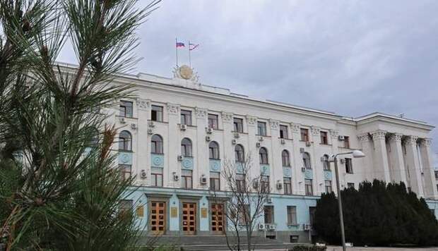 В Крыму заявили о расширении перечней отраслей, пострадавших от коронавируса