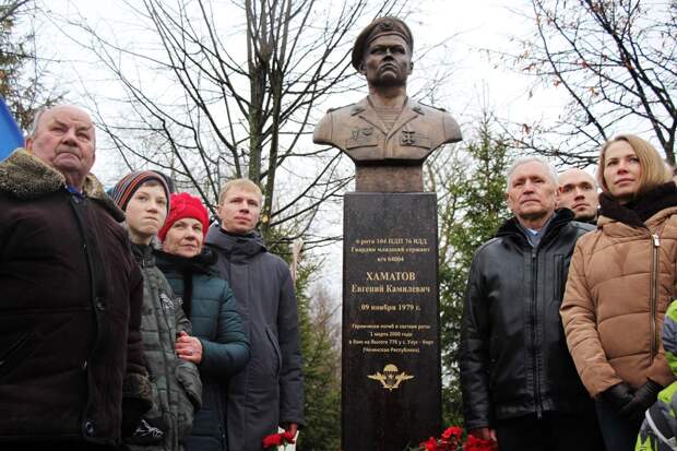 Московский бизнесмен поставил 75 памятников погибшим героям 6-й роты, рожденным в исчезнувшей стране