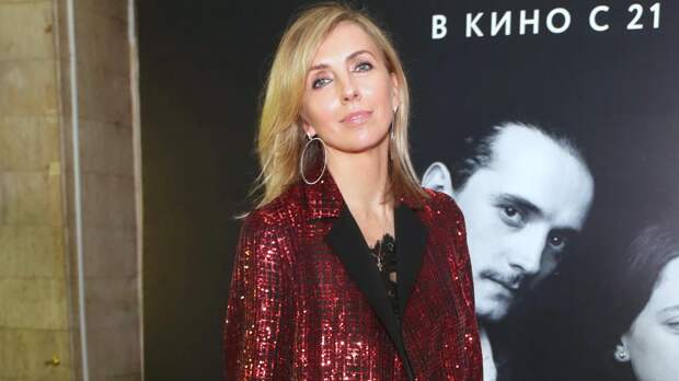 Светлана Бондарчук призналась, что причастна к знакомству Агаты Муцениеце с Петром Дрангой — видео Super