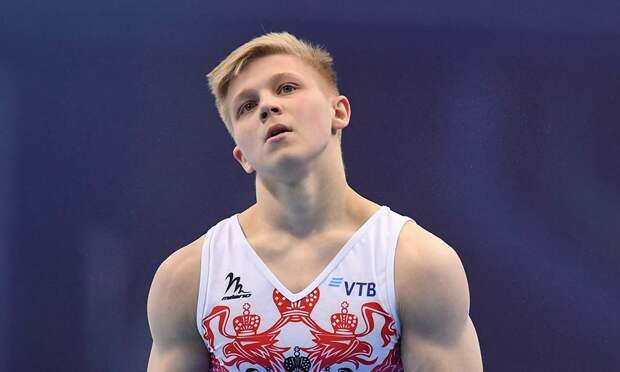 Российского гимнаста дисквалифицировали на год за демонстрацию буквы Z