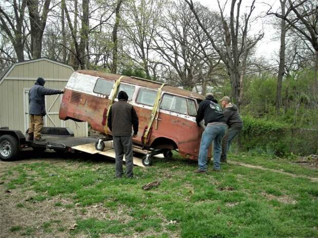 Хиппи-бас, простоявший тридцать лет по пояс в земле volkswagen, volkswagen t1, авто, автомобили, находка, олдтаймер, ретро авто, фургон