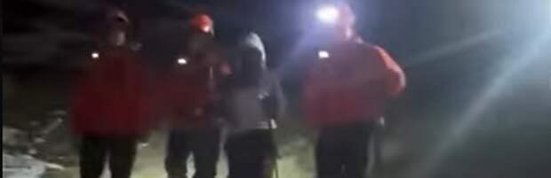 В горах Алматы спасли заблудившихся туристов