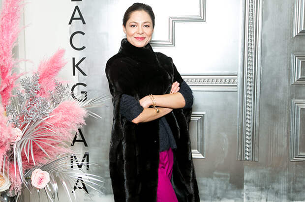 Елена Лядова, Оксана Акиньшина, Олеся Судзиловская и другие на открытии выставки в ГУМе