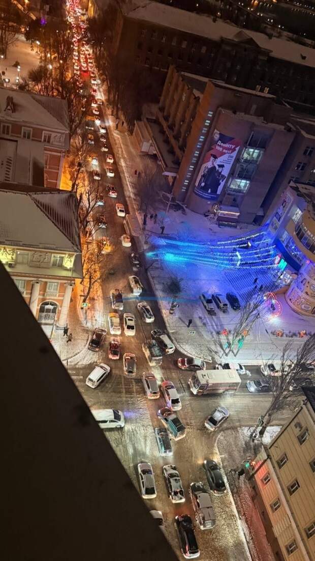 Огромная пробка в центре Донецка