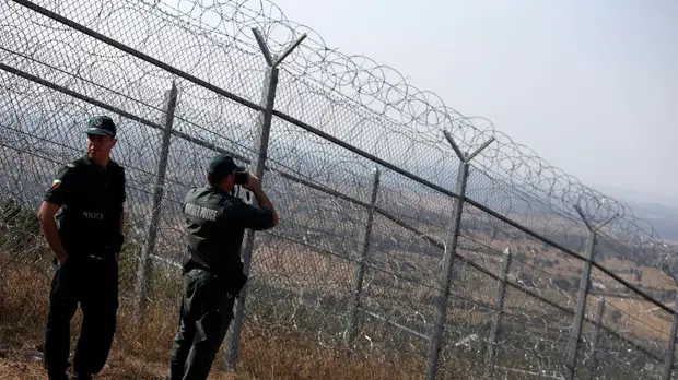 Болгария заявила о готовности направить военных на границу с Турцией