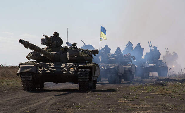Танки украинской армии в Донецкой области Москва — НАТО: политика «садо-мазо»