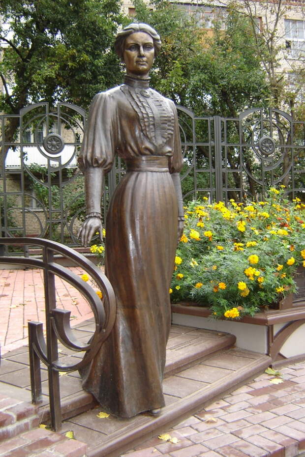 Памятник княгине Ирине Паскевич в Гомеле