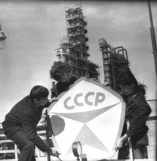 ВВП страны вырос за 19 лет его правления примерно на 200–280%.