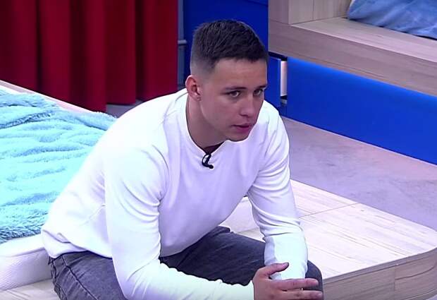 Бывший участник «Дома-2» Иван Синцов полгода спал в подъезде, пил и буянил