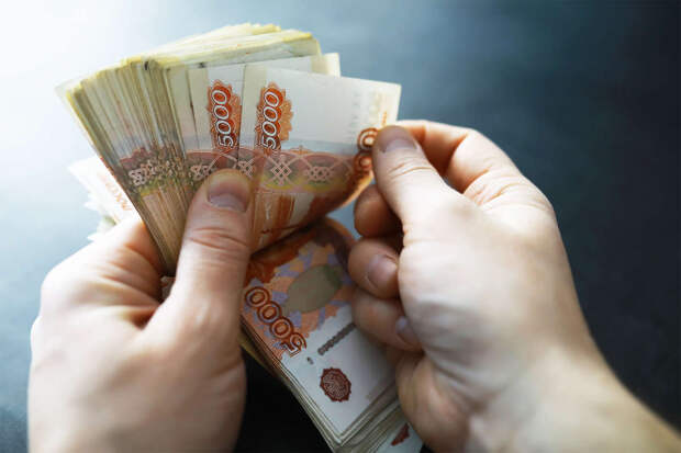 Экономист Беляев: сейчас лучше всего хранить сбережения на банковском вкладе